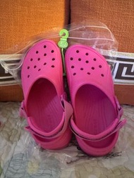 Crocs 涼鞋
