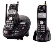 Panasonic 國際牌『2.4G』數位答錄電話 KX-TG2432,母機+2子機,有黑/白2色,發光天線, 9 成新