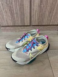 Nike ZoomX Zegama trail hoka one one