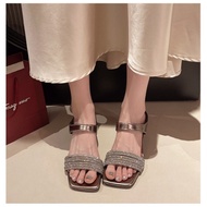 (EXHAUS SIZE) 5cm high heel sandals for women, cross strap design helps slim feet, flatters all size