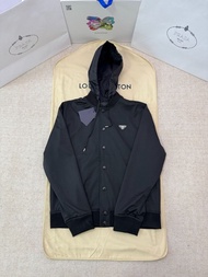 Prada outlet黑色連帽外套