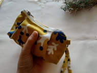 手拿包 收納包 打摺包 胖胖水餃造型 珊瑚草