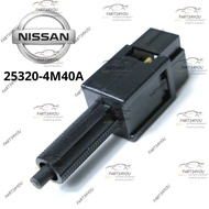 2 PIN BRAKE SWITCH/ STOP LAMP SWITCH NISSAN SENTRA N16 25320-4M400 (PLASTIC BLACK)