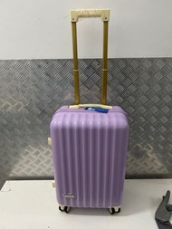 可上廉航：出口日本薰衣草紫 Travel 20 吋靚款登機行李箱；Travel 20 inch lugguage for handcarry 54 x 35 x 23 cm