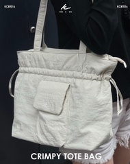 KIM&CO. ORIGINAL - CRIMPY TOTE BAG(KCBT016) กระเป๋า Tote Bag มี 3 สี ดำ/ขาว/ โอลีฟ