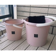 多件優惠-3L質感加厚手提水桶 儲水 圓桶 洗澡桶 無印風 台灣製