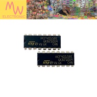 HCF4015BF IC Dip 16 Legs