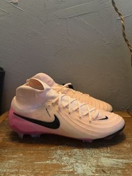 Nike Phantom Luna 足球鞋