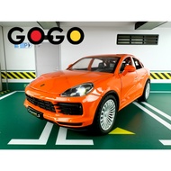 Porsche Cayenne SUV 1:24 Model
