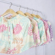 Women's Casual Shorts / Women's Shorts