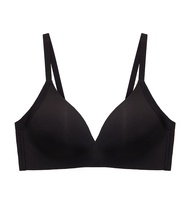 Triumph เสื้อชั้นในแบบไม่มีโครงคัพทรงนวัตกรรม Tri zone รุ่น Tri-zone P รหัส 10216272 สีดำ 0034