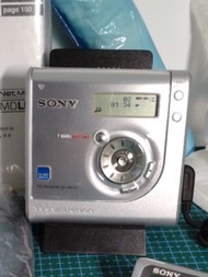 SONY FM收音版 MZ-NH700 (TV.FM.Wb)Hi-MD機全套盒裝