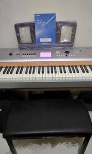 三折賣 Yamaha電鋼琴 88鍵 近全新 贈鋼琴椅