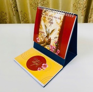 Lịch Để Bàn2025 - Lịch Để Bàn Chữ M 2025 (Có note có lịch âm) - Mẫu Ngẫu Nhiên