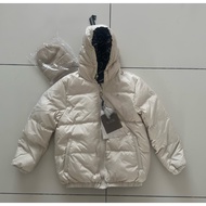 Universal Traveller Reversible Down Jacket