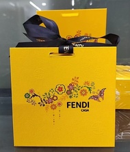 FENDI 莫奈花園香熏巧克力禮盒 每盒包含一個莫奈花園香薰蠟燭36g 德國Ritter Sport巧克力