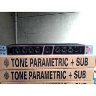 UE015 Box Tone Parametrik Subwoofer