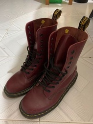 Dr Martens Classic Boots - Red