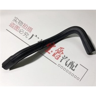 Suitable for W203 Mercedes-Benz C-Class W204 Exhaust Pipe C180 Pressurized C200 Air Pipe C260 Exhaus