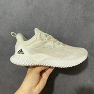 🤩必備輕量緩震跑鞋🤩 阿迪達斯 Alphabounce 阿爾法透氣網面舒適運動跑步鞋 | 男女通用 | Bounce減震科技 | 透氣不悶腳 | 防滑耐磨大底|