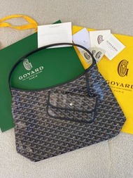 💕折扣 💕 時尚百搭大容量通勤必備 Goyard Boheme Hobo 戈雅波西米亞腋下單肩包 | 經典品牌老花紋 | 附同紋可拆卸內袋 | 真皮包邊肩帶|