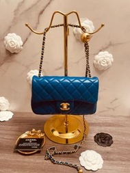 經典藍色金球包 20cm   Chanel Mini Classic Flap Bag  20cm