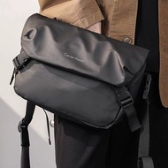 潮牌斜挎包男士日系百搭單肩包防水挎包休閒運動背包機能斜肩包