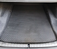 Extramat ยางปูพื้นลายกระดุมชิ้นท้าย BMW 520d G30 2018-2024