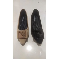 Kitty Browns flat shoes