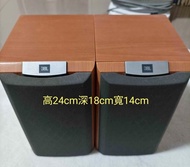 9成新，靚聲JBL 小書架喇叭一對