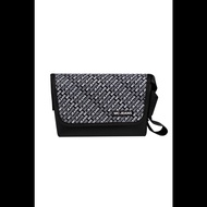 Mc jeans กระเป๋าสะพายอเนกประสงค์  M02Z092 สีดำ One