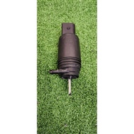 BMW E38 E53 E65 E66 7 SERIES X5 WINDSHEILD WIPER WASHER PUMP