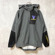 古著長袖半拉鍊運動夾克，有帽衫和籃球圖案。單點刺繡，灰色。