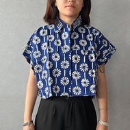 印尼蠟染可愛少女風短版襯衫 PUPUT - 藍太陽 - PUP021