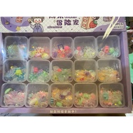 Wholesale tray of 30 boxes of iridescent beads