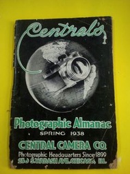 1938年一本約 120頁薄身  “CENTRAL'S”  Photographic Almanac,    “ Catalogue 價目圖鑒目錄” 

Price list, 包括封面 Contax