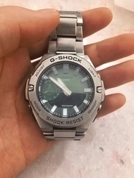 卡西欧GST-B500 G-SHOCK钢铁之心，绿色表盘，太阳能+蓝牙，不锈钢表带，日本机芯，200米防水，碳纤维防护，功能全正常，走时准，蓝牙可连手机APP ，没电

成色还可以，有点使用痕迹，具体