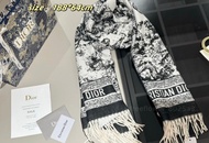 💜DIOR 羊絨動物印花圍巾披肩（原廠Outlet正品）
