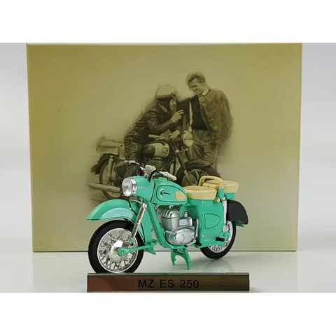 Atlas Diecast 1:24 Scale MZ ES 250 Green Motorcycle Alloy Car Model Finished Simulation Collection D
