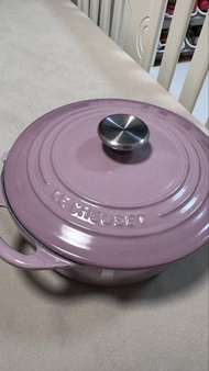 全新冇盒Le Creuset 鑄鐵鍋 紫色 22cm