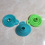 Water Funnel Flexible Foldable Oil Funnel/ silicone Funnel/