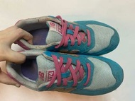 New Balance 574 女款運動鞋 UK4.5