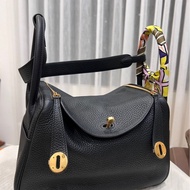 Hermès 愛馬仕 lindy26 黑金 TC皮 Y刻（不含絲巾）