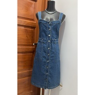 2hand dress.