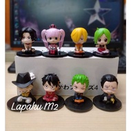 One piece set of 8 figures