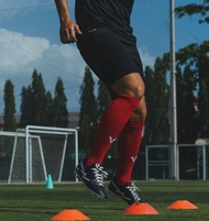 VOLT ถุงเท้า ฟุตบอล กีฬา ออกกำลังกาย สีแดง TORQUE 002 FOOTBALL SOCK LONG RED TQ-0189