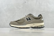 New Balance 2002R