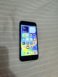 iPhone 8  電池健康100%