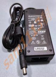 113變壓器 DC 12V 5A 頭徑 5.5x2.5mm+彈片 電子交換 AC通用 品字公頭 充電器 台達製 &gt;&gt;1個