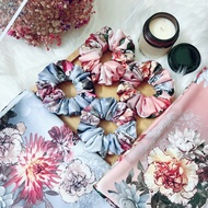 JY0105 Handmade JULIET /IRIS M Size Scrunchies Soft Polyester Fabric Floral Printed Hairtie Ikat San